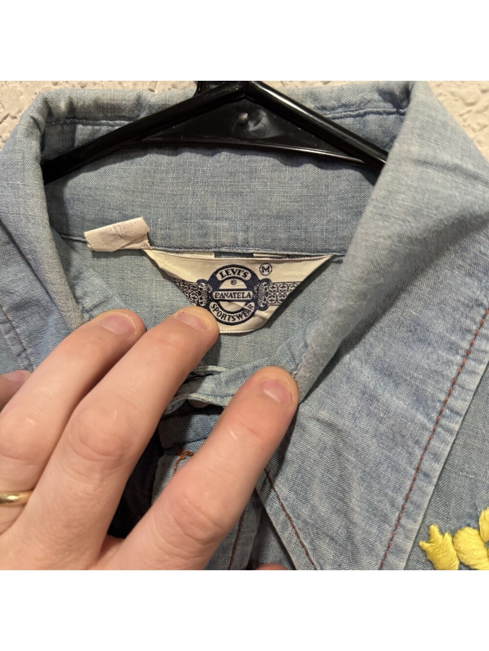 Vintage 70s Levi’s Chambray Hand Embroidered Western Button Shirt Size Medium - Picture 8 of 8